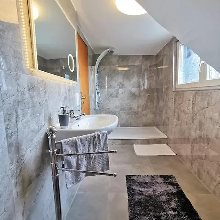 3 Zimmer Wohnung Koeln-Huerth-Bonn Apartman Hürth