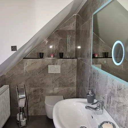 Apartman 3 Zimmer Wohnung Koeln-Huerth-Bonn *